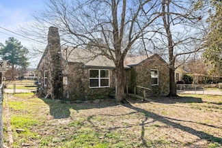401 W Saint Louis, Hot Springs, AR 71913
