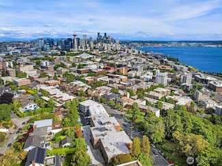 530 W Olympic Place Unit 406, Seattle, WA 98119