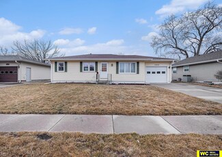 1933 E Donna St, Fremont, NE 68025