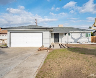 1800 Hughes Ln, Bakersfield, CA 93304