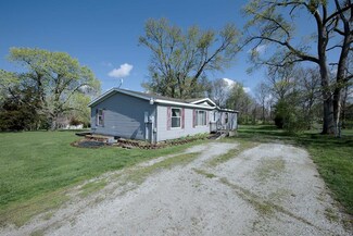 1890 W Old Slocum Trail, La Fontaine, IN 46940