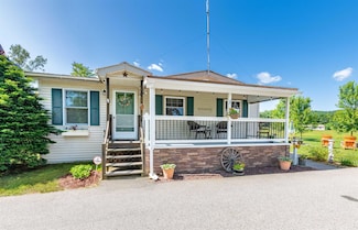 70 Horse Meadow Rd, North Haverhill, NH 03774