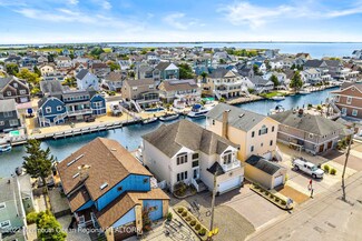 26 Farragut Dr, Brick, NJ 08723