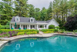 81 Sargent Ln, Manchester, VT 05254