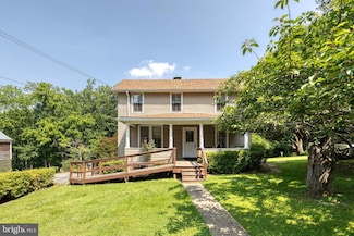 208 Sherwood Rd, Cockeysville, MD 21030