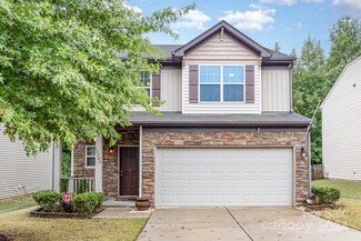 12507 Hunting Birds Ln, Charlotte, NC 28278