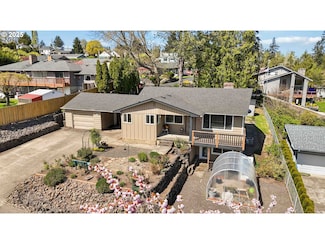 106 Dixie Ln, Longview, WA 98632
