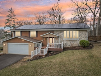 512 N Forest Dr Unit 1, Addison, IL 60101