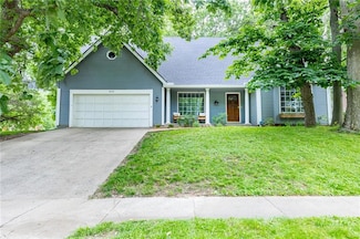 9675 W 83rd St, Overland Park, KS 66204