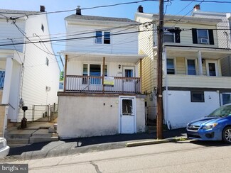 138 Broad St, Saint Clair, PA 17970