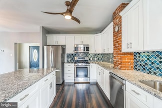 211 Penn St, Ridley Park, PA 19078