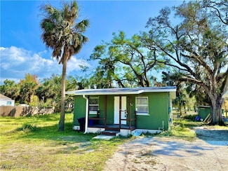 3208-3216 Dale St, Fort Myers, FL 33916