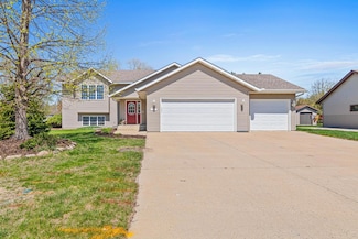 125 Cedar Dr S, Lester Prairie, MN 55354