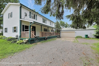721 Foote St, Charlotte, MI 48813