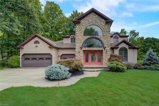 553 Woodbrook Rd, Cuyahoga Falls, OH 44223