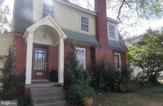 918 William St Unit 1, Fredericksburg, VA 22401