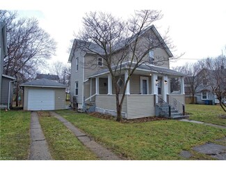 30 16th St NW, Barberton, OH 44203