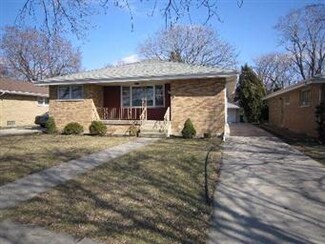 13 N Taft Ave, Hillside, IL 60162