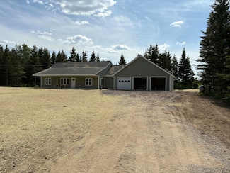 18 Whispering Pines Ave, Washburn, ME 04786