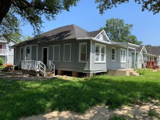 1294 Cartwright St, Beaumont, TX 77701