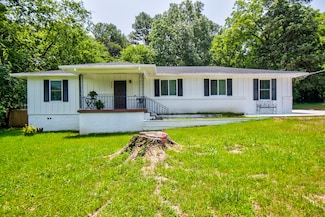 717 W James St, Rossville, GA 30741