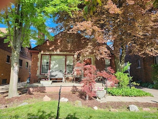 7428 Calhoun St, Dearborn, MI 48126