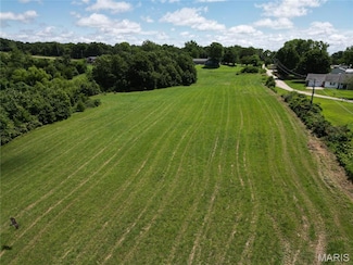 000 Briar Oak St, Crocker, MO 65452