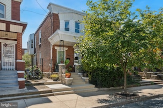 5308 Pine St, Philadelphia, PA 19143