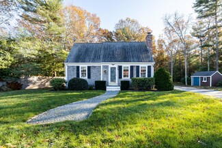14 E Harbor Cir, Teaticket, MA 02536