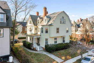 242 Wayland Ave Unit 2, Providence, RI 02906