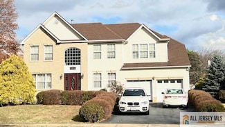 12 Windham Ct, Matawan, NJ 07747