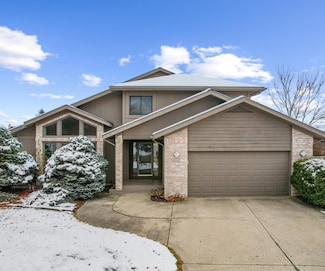 3232 Bellflower Ct Unit 76, Ann Arbor, MI 48103