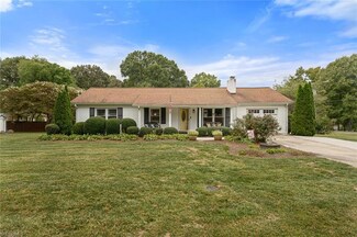 6111 Farrior Dr, Clemmons, NC 27012