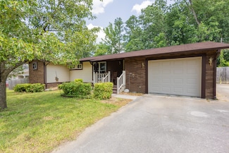 8003 Plaxco Dr, Chattanooga, TN 37421