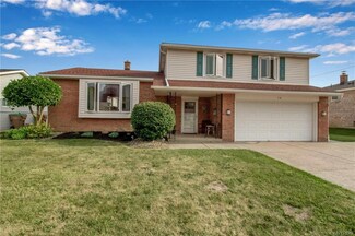 10 Lou Dr, Depew, NY 14043