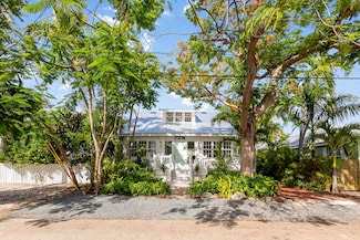 1114 Grinnell St, Key West, FL 33040