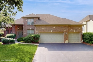 528 Terrace Ln, South Elgin, IL 60177