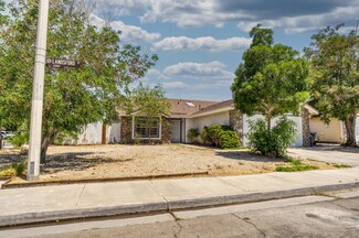 2319 Landsford St, Lancaster, CA 93535