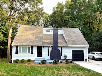 10101 Wood Ct, Charlotte, NC 28277