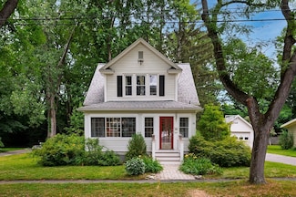 35 Marshall St, Northampton, MA 01060