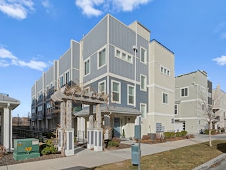 4726 S Hillhouse Cove Unit 104, Murray, UT 84107