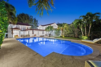 321 SW 1st Ave, Boynton Beach, FL 33435