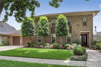 5033 Bissonet Dr, Metairie, LA 70003