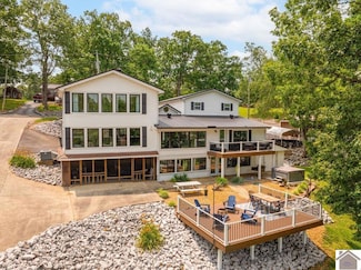 245 Castle Dr, Gilbertsville, KY 42044