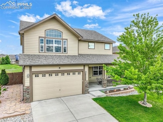 7735 Braxton Dr, Fountain, CO 80817