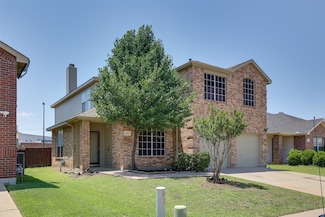 3037 Elmbrook Dr, Grand Prairie, TX 75052