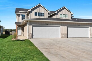 118 & 120 N Gowen St, Goddard, KS 67052