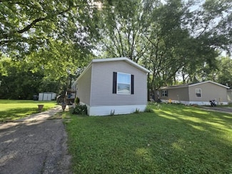 327 Brutus Dr Unit 65, Lakeville, MN 55044