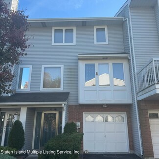 142 Commodore Dr, Staten Island, NY 10309