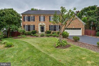 6610 Oak Rock Ct, Centreville, VA 20121